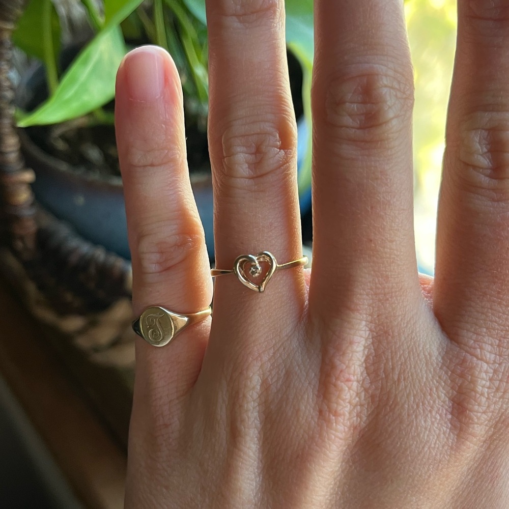 10kt vintage gold heart ring with diamond